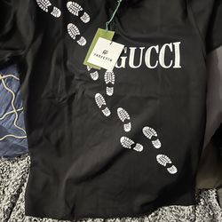 Gucci T-Shirt Size Large 