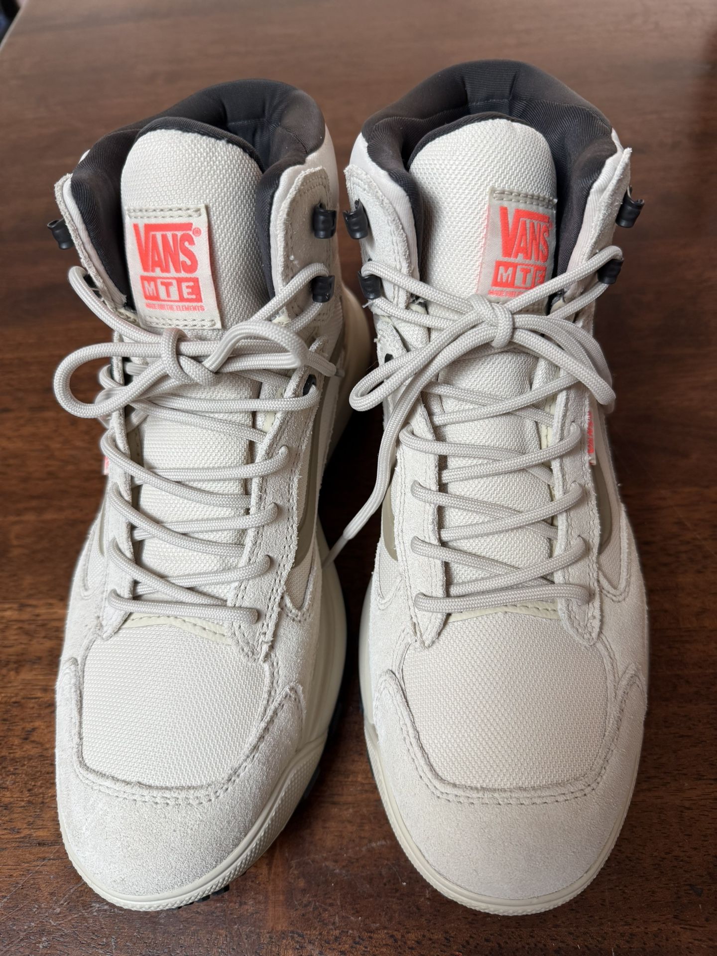 VANS Unisex Crestline Waterproof