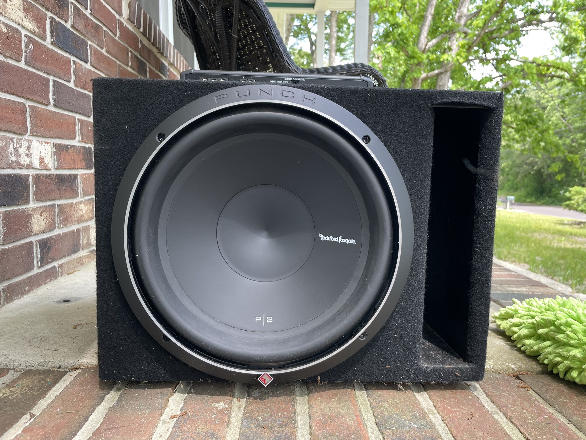 Rockford Fosgate P212 Subwoofer w/ Box & Prime R250x1 Amp for Sale in