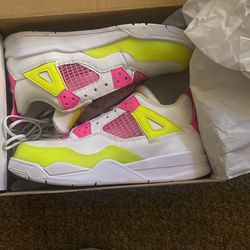 Retro 4 Size 3y
