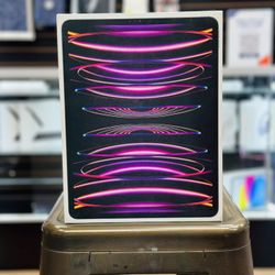 iPad Pro 6th Gen 12.9 Inch 