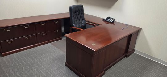 Office Furniture Must Sell – Office Relocation