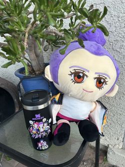 Rumi plush & Tumbler 20 oz NEw