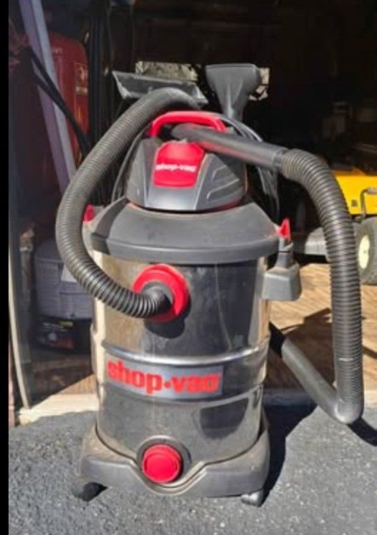 Industrial shop VAC