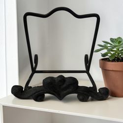 Lovely Vintage Unique & Rare Cast Iron Frame  Easel With Heart In Center 