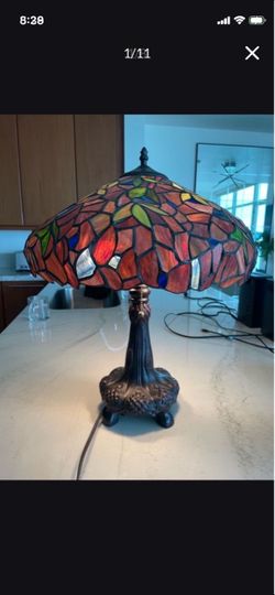 Stained glass dual lamp! Tiffany style works great!