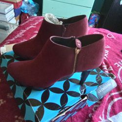 High Heels Size 9