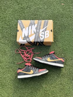 2013 Nike Dunk Low Premium SB QS 'Walk Of Fame'
