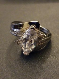 Women's wedding engagement promises ring size 9.0