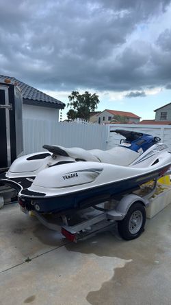 Jeskit Yamaha 2003 xl con tráiler