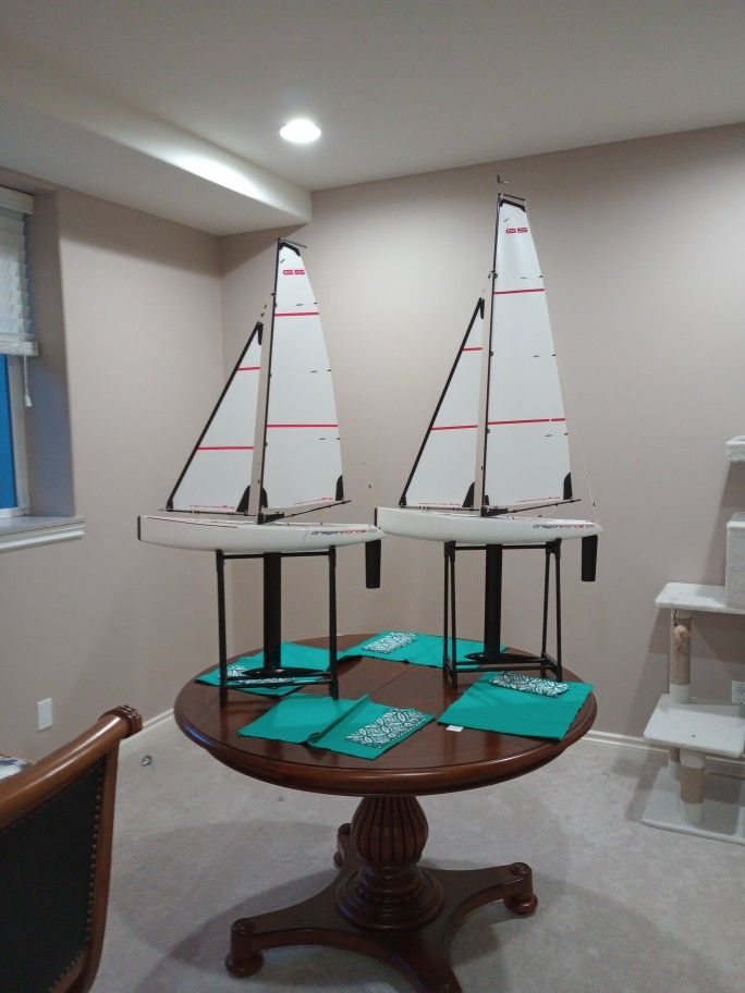 2 DragonForce 65 Ver.6 R/C Sailboats 