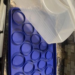 Cupcake Holder With Lid