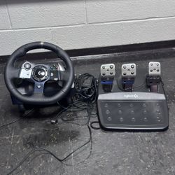 Logitech G920 Racing Wheel + Pedals — Like New (Barley Used) — Xbox / PC Compatible