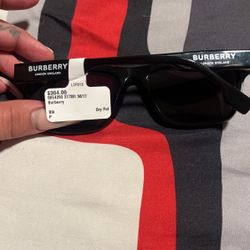 Burberry Sunglasses 