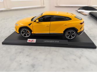 Lamborghini Urus Yellow Diecast Model Car