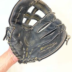 Mag Soft baseball glove, MS-2497 model.  12.5" RHT.  Handcrafted, vintage-style glove made from chrome-tanned top-grain leather.