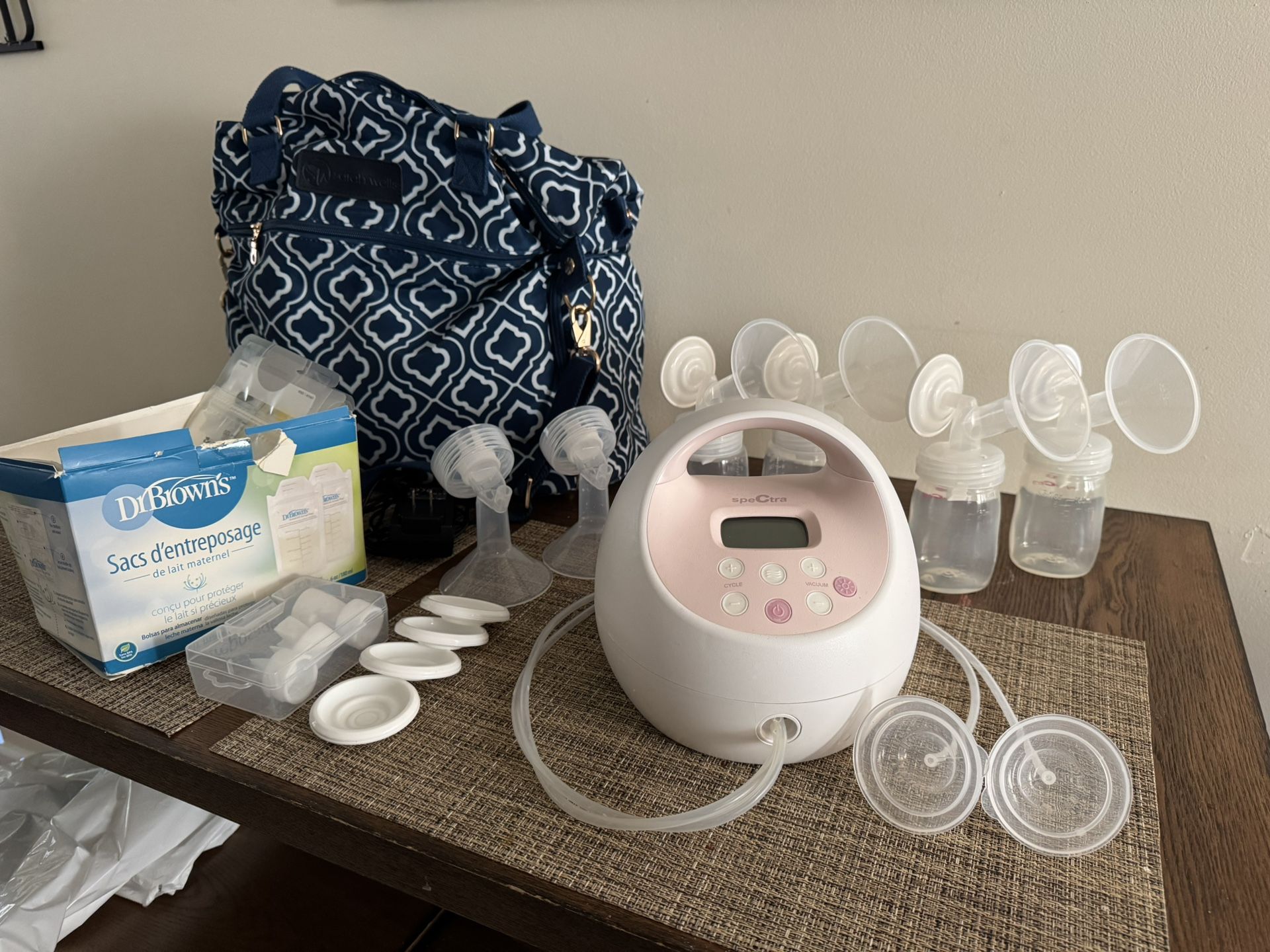 Spectra Pump, Bag, & Supplies
