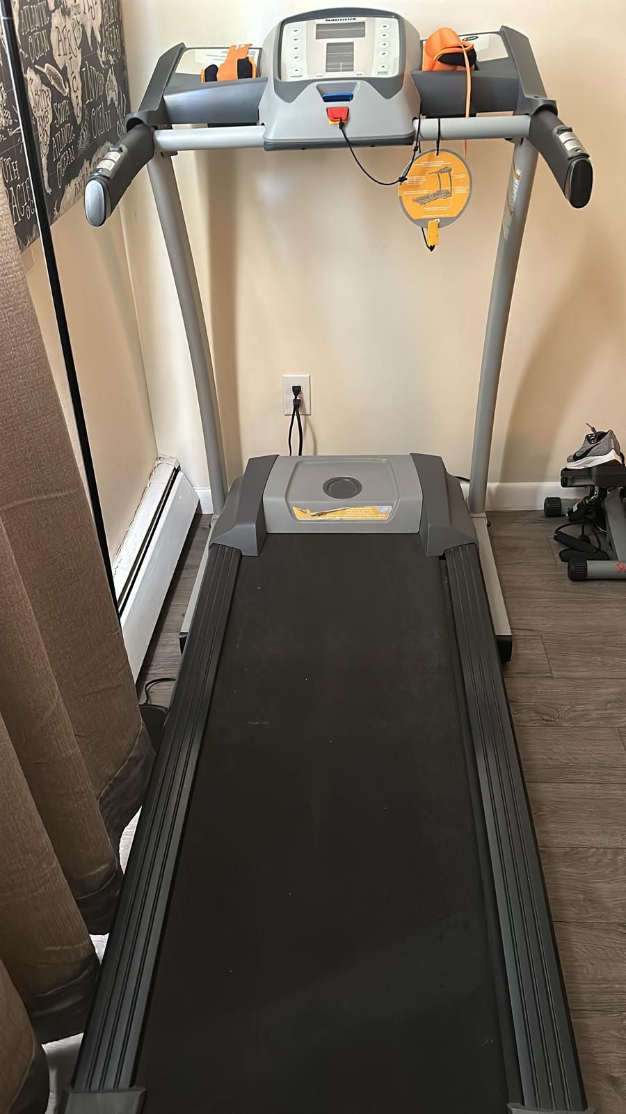 Nautilus treadmill