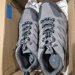 Columbia Hiking Shoe, Brand New, Size 7.5 