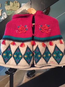 CATAMINI girls wool cape/shawl/sweater