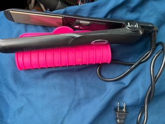 PYT flat iron