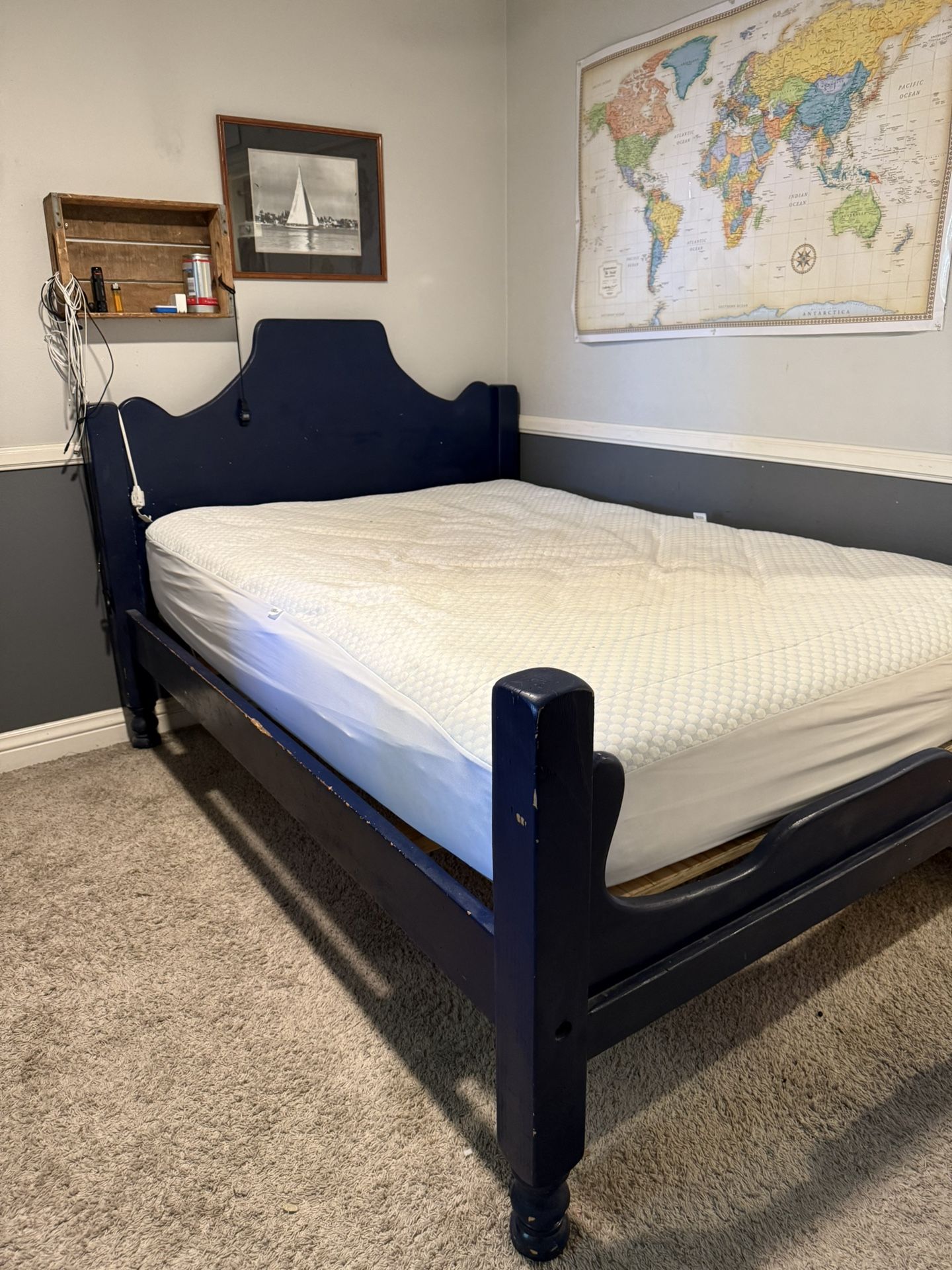 Full size Bed Frame Solid Wood
