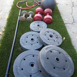Weights Fitness Equipment 141lbs In Weights Asking 1.5 Per Pound But Open To Offers 