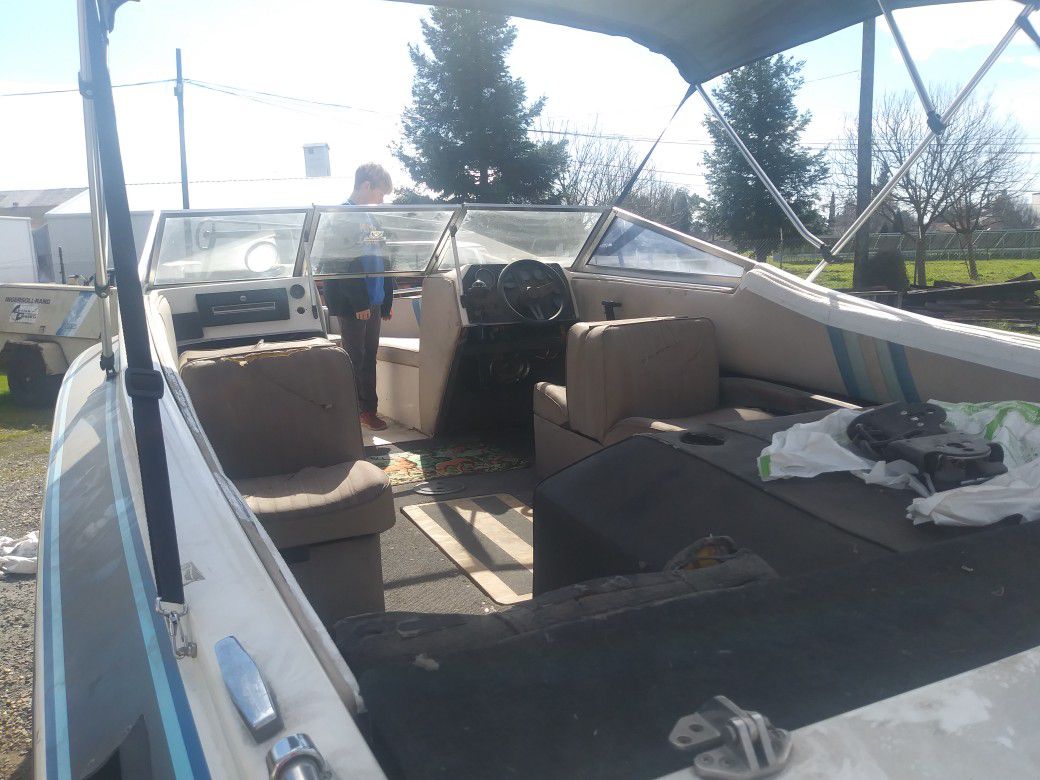 1986 galexy 21 ft 350 motor with trailer
