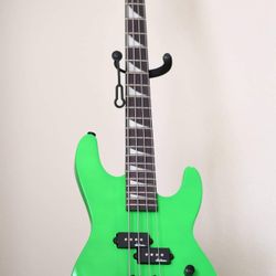 Jackson Mini Bass Guitar 