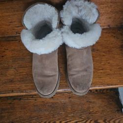 UGG Boots Sz 8