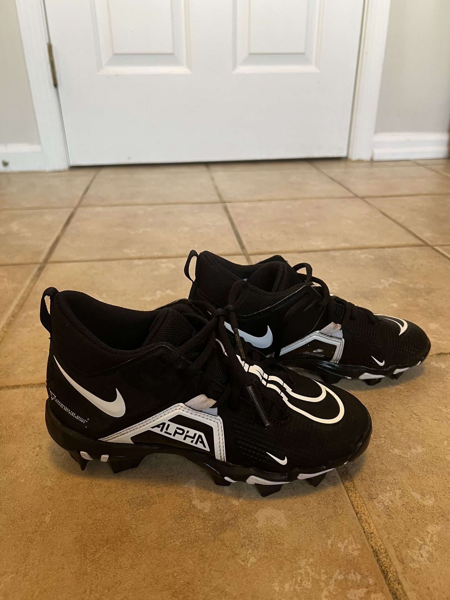 Nike Football Cleats Size 3.5y