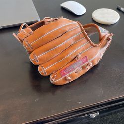 Wilson Youth Baseball Glove