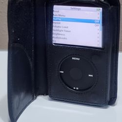 Apple iPod classic 5th Generation Black (60 GB) Works Great 