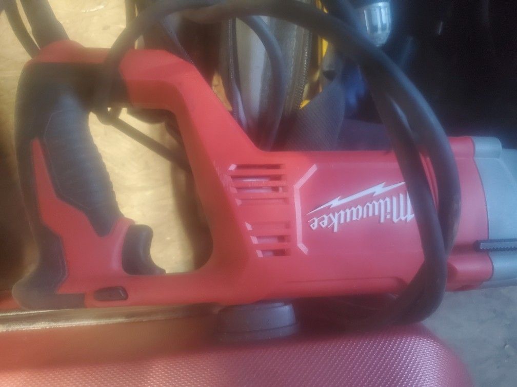 Milwaukee Rotary Hammer Drill