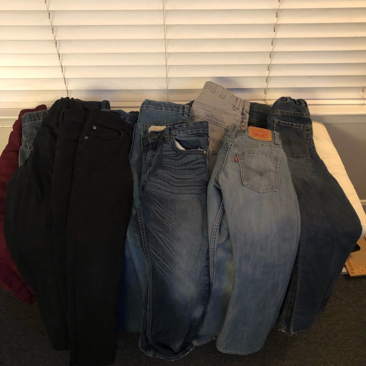 17 pair of Size 8-10 jeans