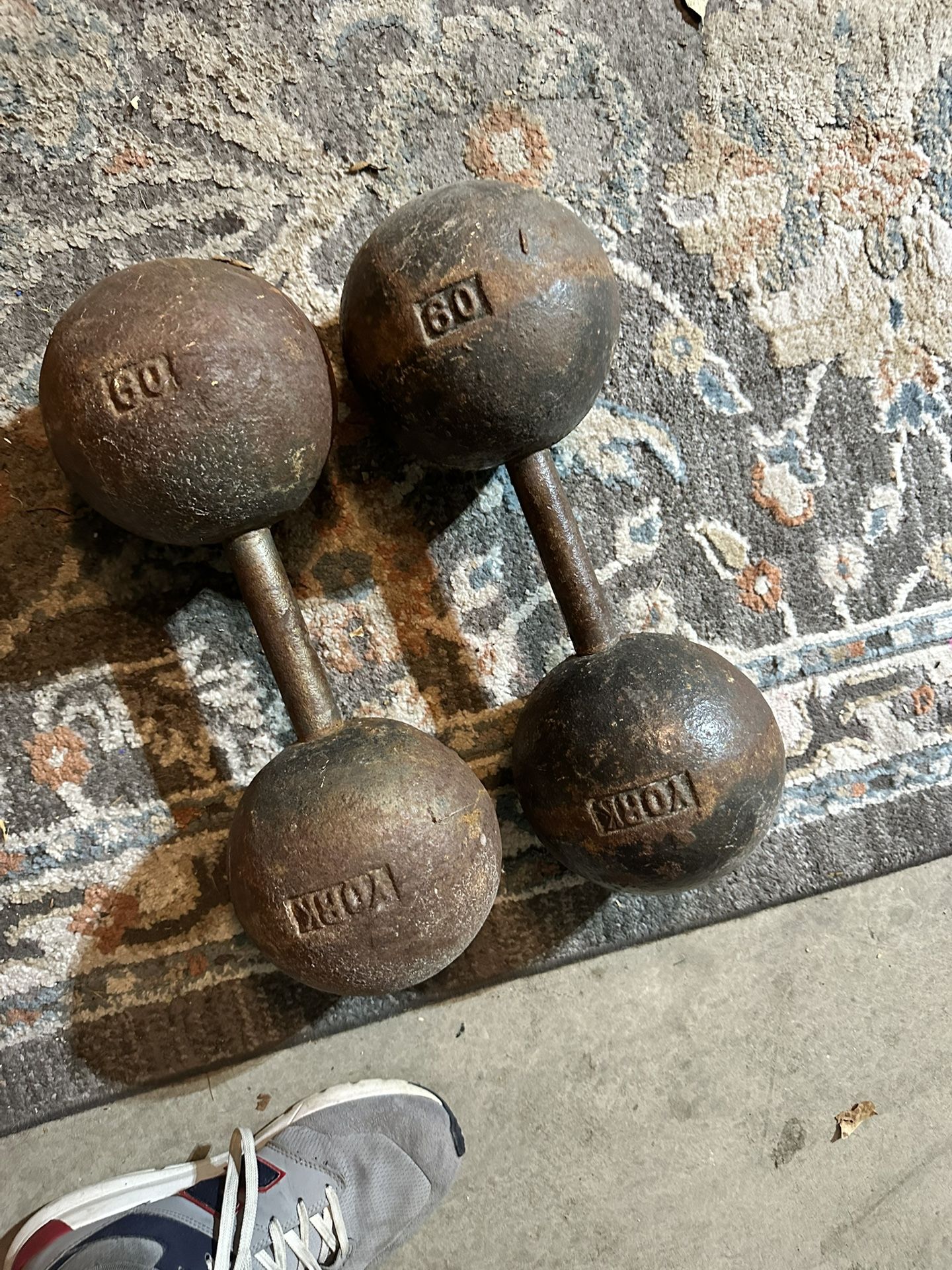 Weights 60 Lbs