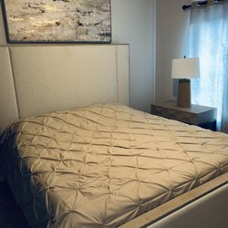 Bernhardt Lane Park Bed And Nightstand 