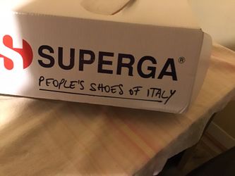 New ladies shoes 71/2 white