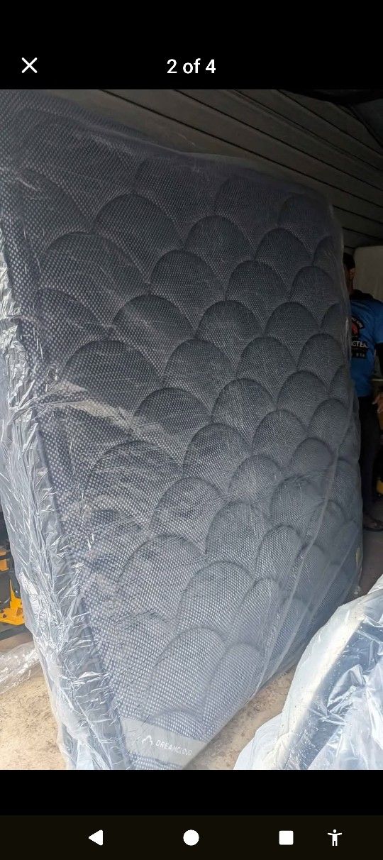 Dream Cloud King Mattress