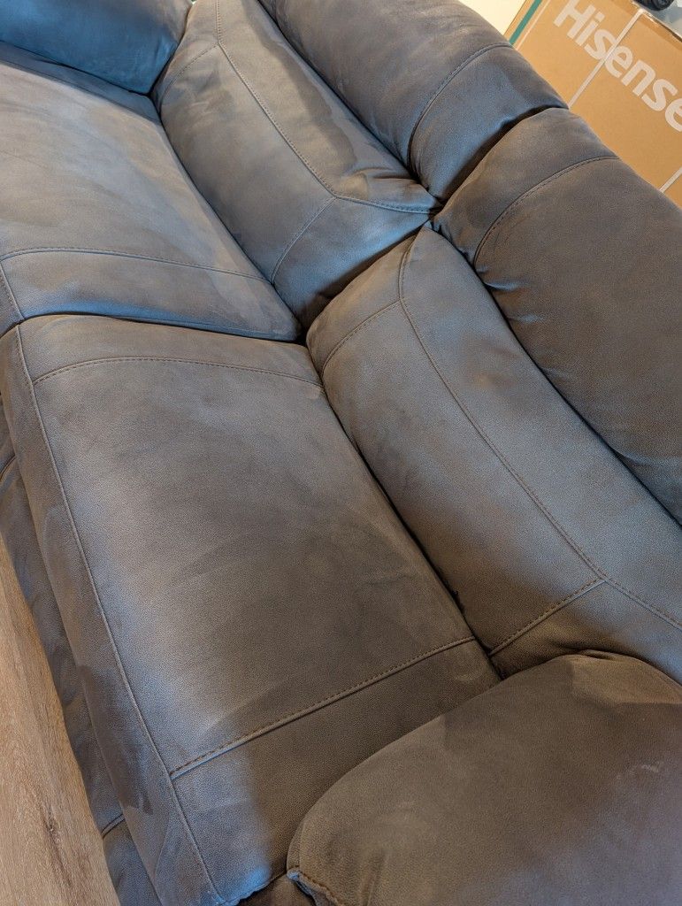 Almost Brand New Reclining Sofa Set