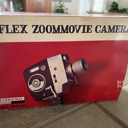 VINTAGE 8mm REFLEX ZOOM MOVIE CAMERA