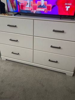 Dresser + night Stand