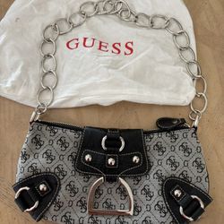 GUESS Chain Shoulder Bag G Pattern, Silver Hardware, Zipper, Dust Bag, Key Chain