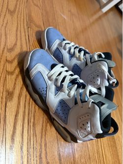 Jordan’s 5-5.5 Y men’s/ boys