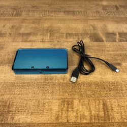 Nintendo 3DS Handheld System - Aqua Blue