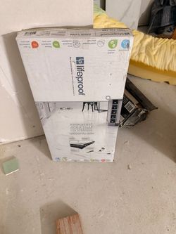 Waterproof vinyl tiles (4 ) boxes