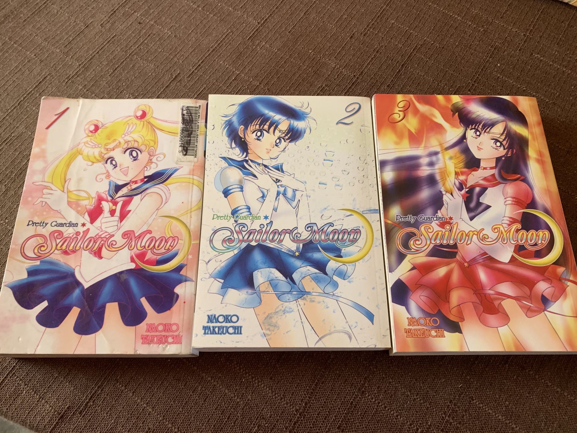 Sailor moon books.