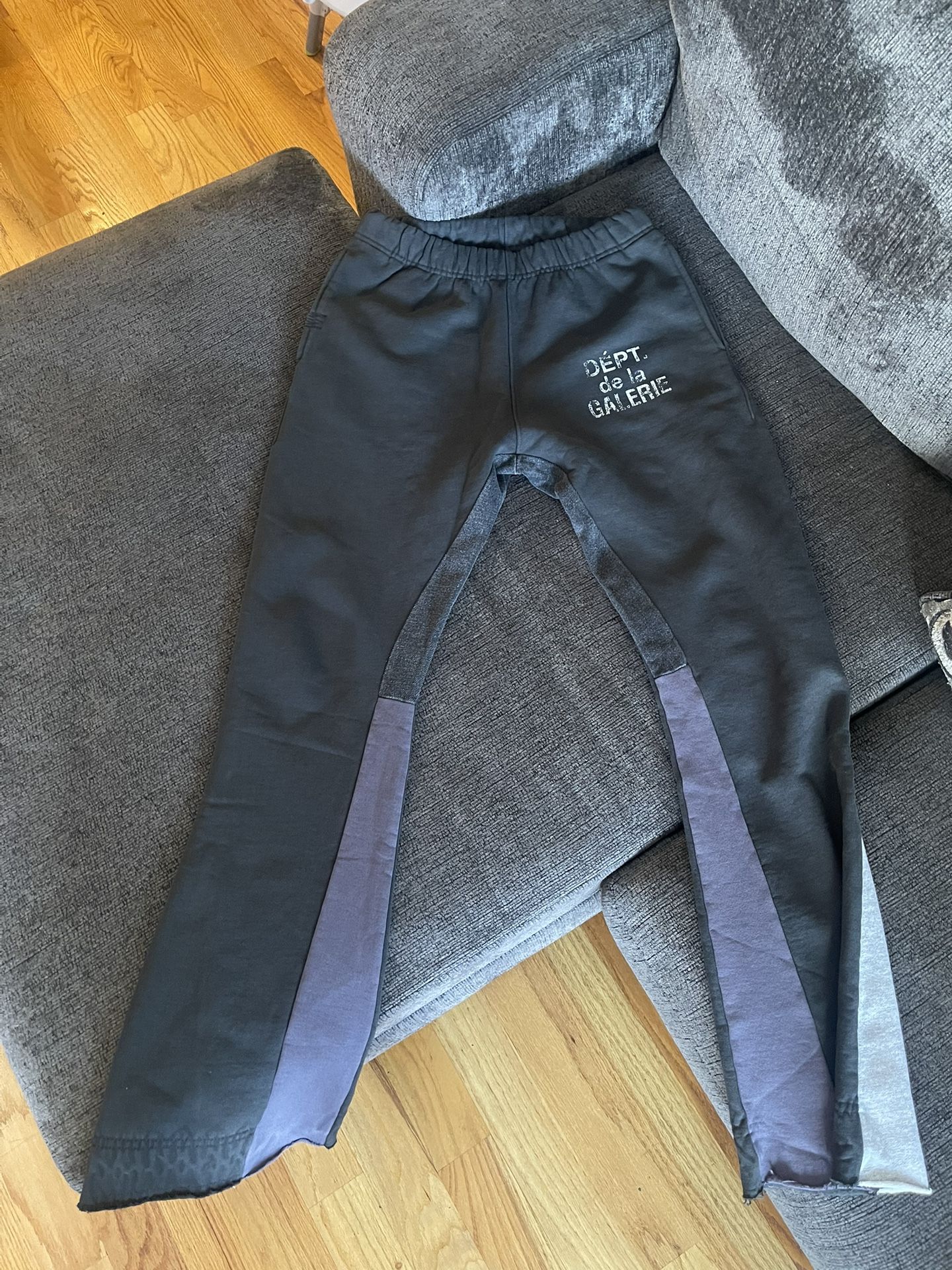 Gallery DEPT Flare Joggers