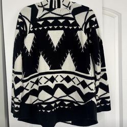 Women’s sweater top