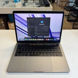 MacBook Pro 13inch Touchbar 8gb ram /256ssd Excellent Condition 
